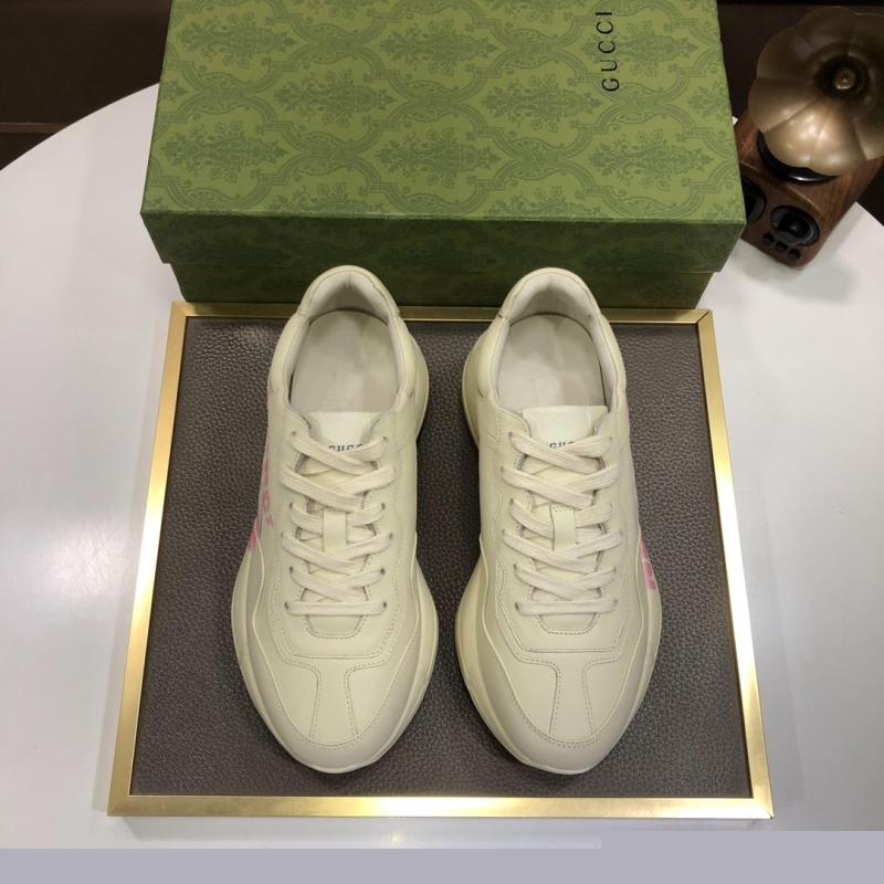 G*u*i casual shoes